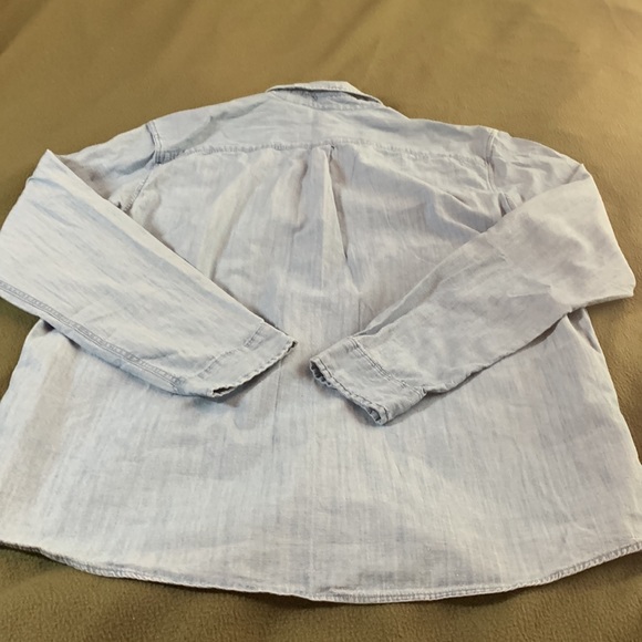 Men’s Levi’s, light blue, button-up shirt.  Size XL. - Picture 5 of 5